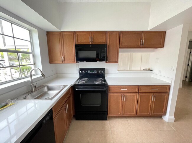 Building Photo - 720 Cypress Ln