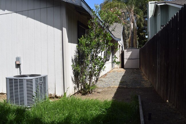 Building Photo - 1317 Rice Ln