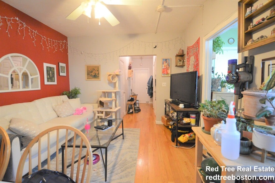 Building Photo - 43 Park Vale Ave