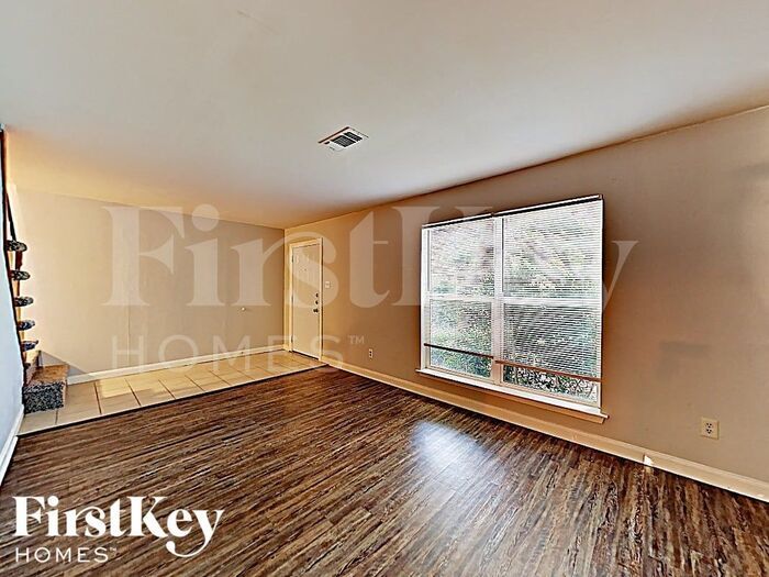 Building Photo - 7505 Evergreen Dr