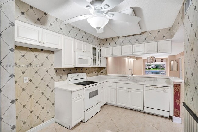 Building Photo - 12547 Imperial Isle Dr