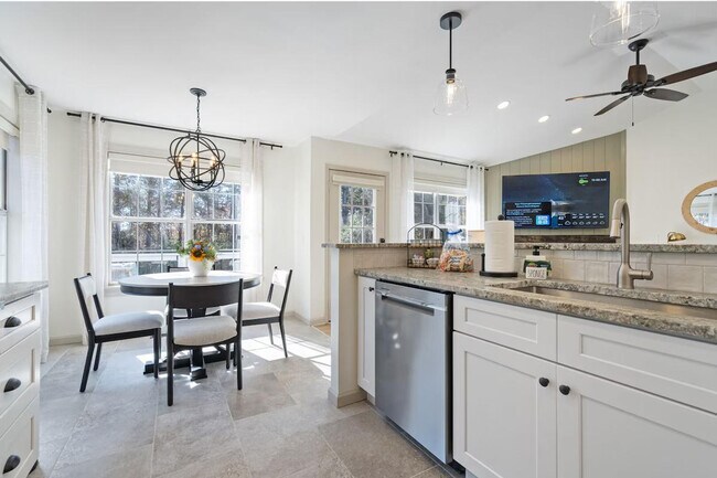 Building Photo - 17 Northridge Cir