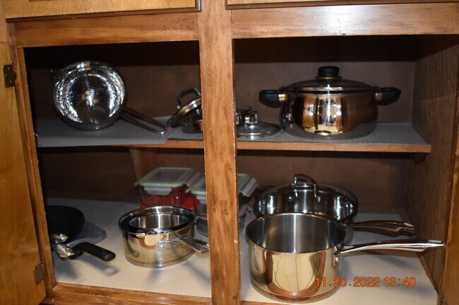 Cuisinart Pots/Pans - 3126 Station Ct