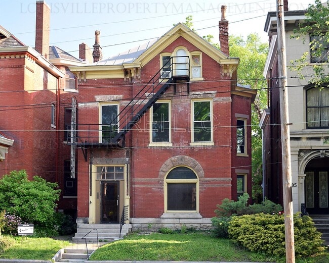 Building Photo - 607 St Catherine St