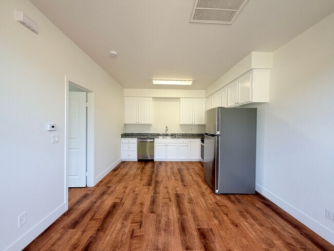 Building Photo - 1463 Trombetta St