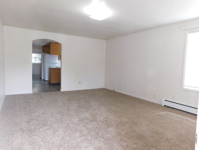 Building Photo - 520-520 129 29 Rd