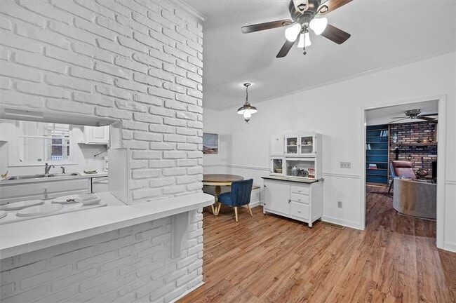 Building Photo - 14605 Cogburn Rd
