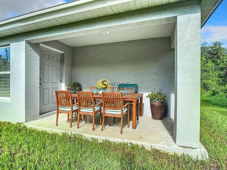 Building Photo - 27220 Washington St