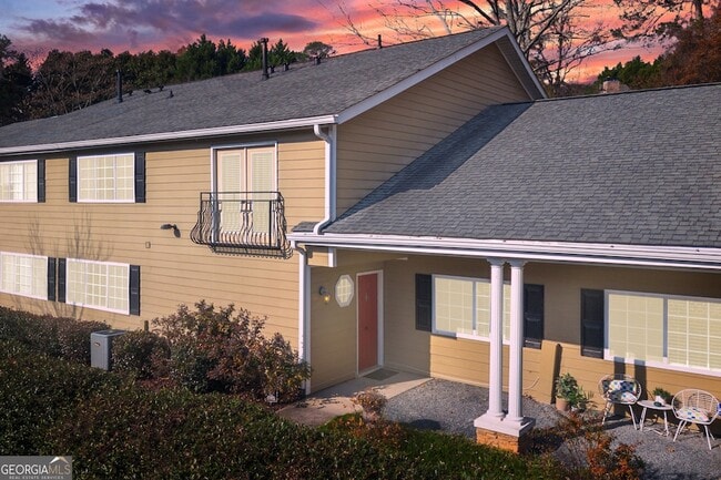 Building Photo - 1468 Briarwood Rd NE