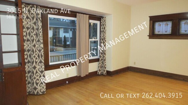 Building Photo - 3015 N Oakland Ave