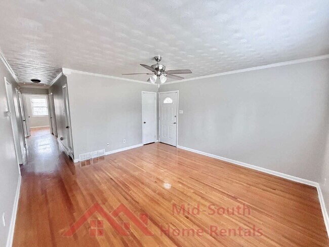 Building Photo - 3831 Hermitage Dr