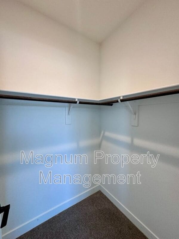 Building Photo - 34118 Willow Stone St