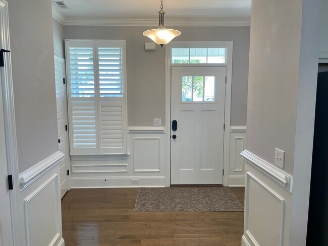 Building Photo - 1386 Arot Ct SW
