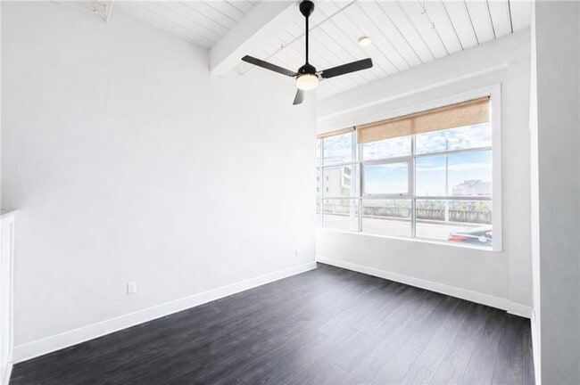 Building Photo - 161 Mangum St SW