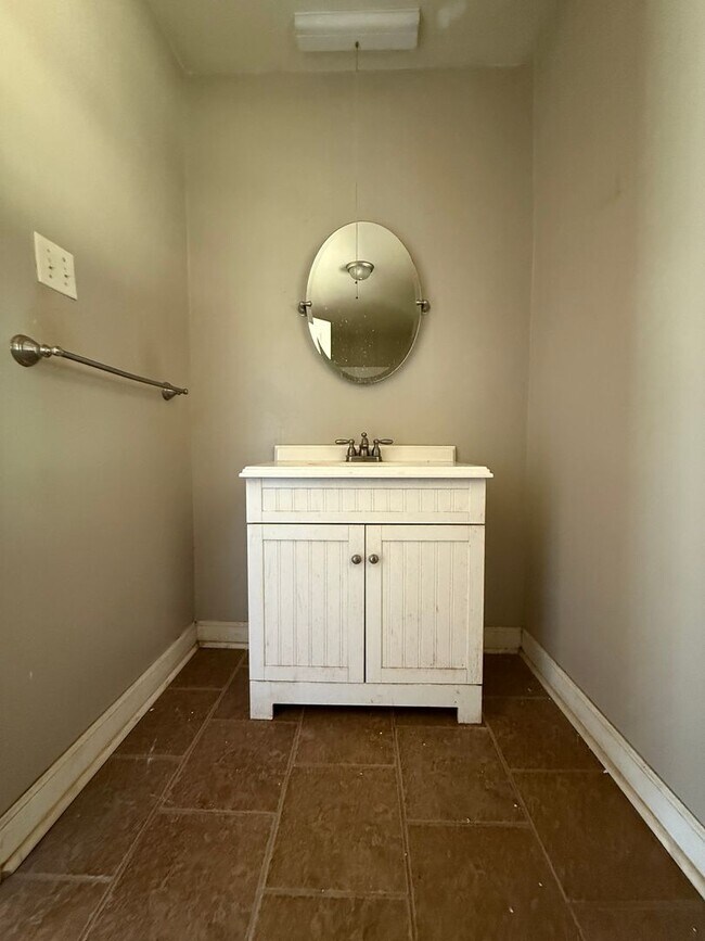 Building Photo - 2 Bedroom/2 Bath Home in Wadesboro