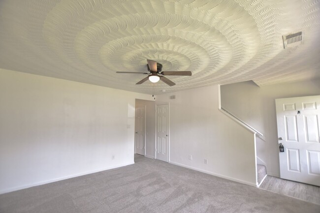 Building Photo - 3BR/1.5BA Home – Great Norfolk Location!