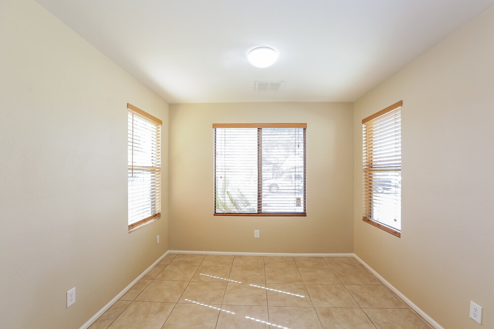 Building Photo - 4621 W Carson Rd