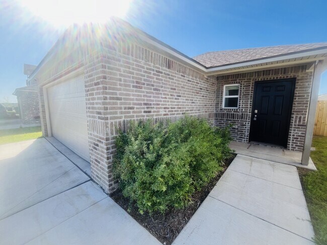 Primary Photo - 10312 NW 18th Ter