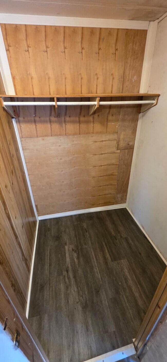 Building Photo - 8364 Cedar St