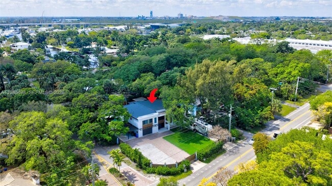 Building Photo - 3000 Riverland Rd