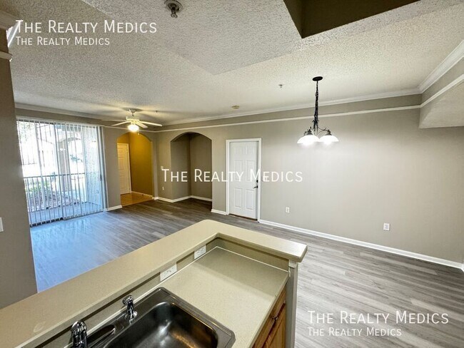 Building Photo - 12012 Villanova Dr