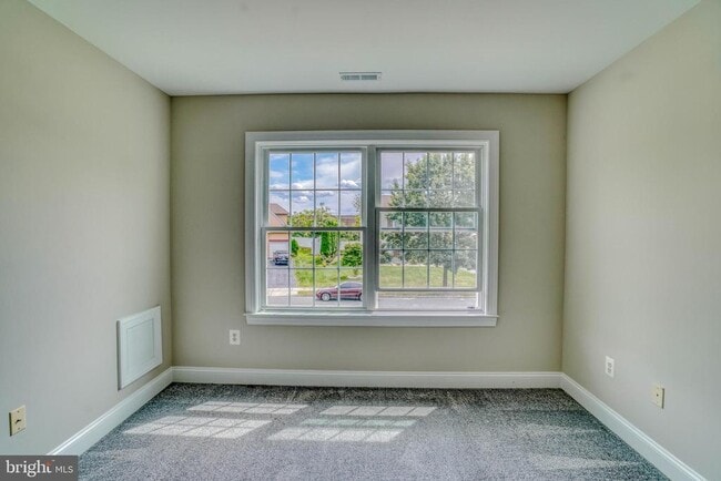 Building Photo - 9902 Player Dr