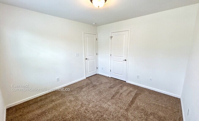 Building Photo - 1054 Countess Ln
