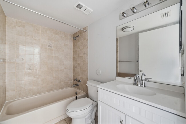 Building Photo - 3300 NW 46th St