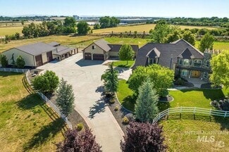 Building Photo - 4039 St James Loop