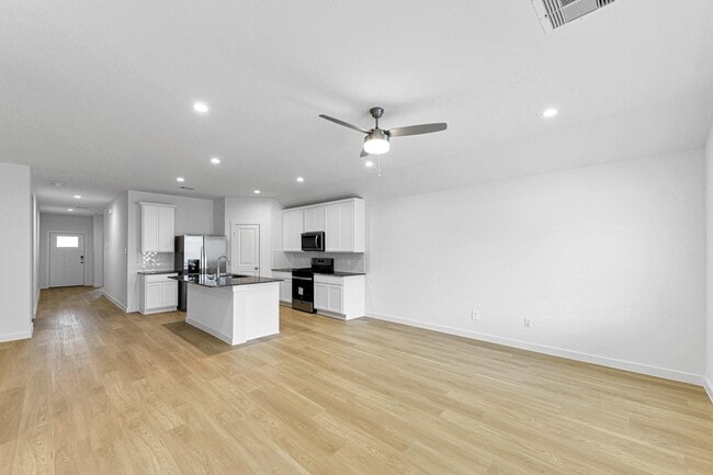 Building Photo - 1718 Battisti Dr