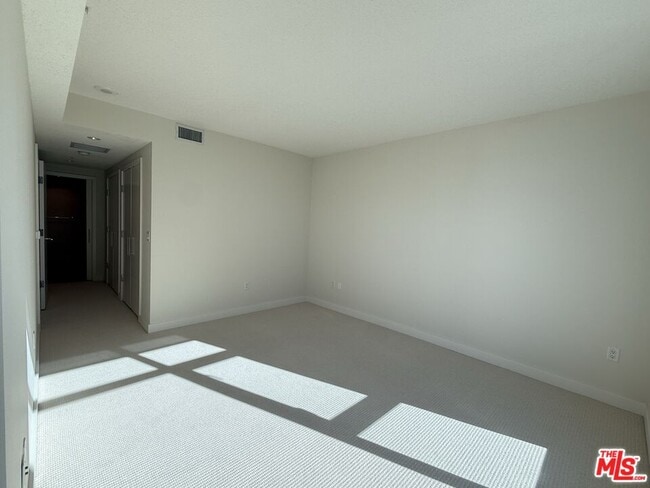 Building Photo - 3141 Michelson Dr