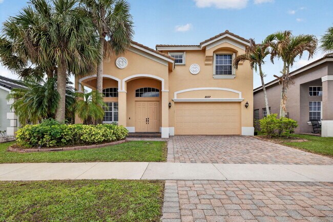 Building Photo - 2237 Newport Isles Blvd