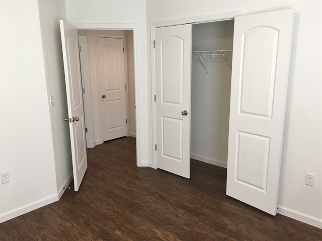 Building Photo - 3330 Bradley Creek Pkwy