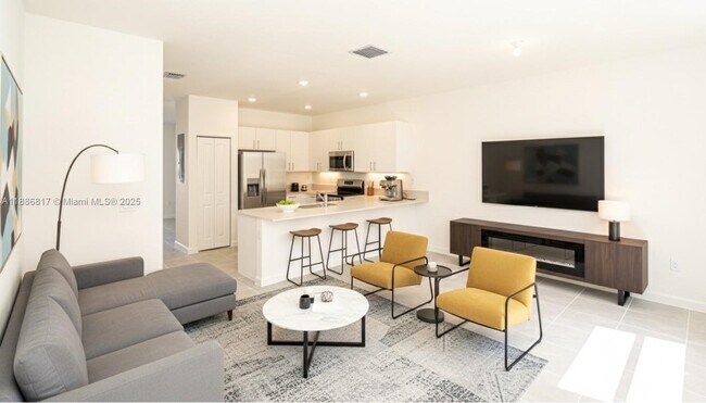 Primary Photo - 2646 SE 27th Dr