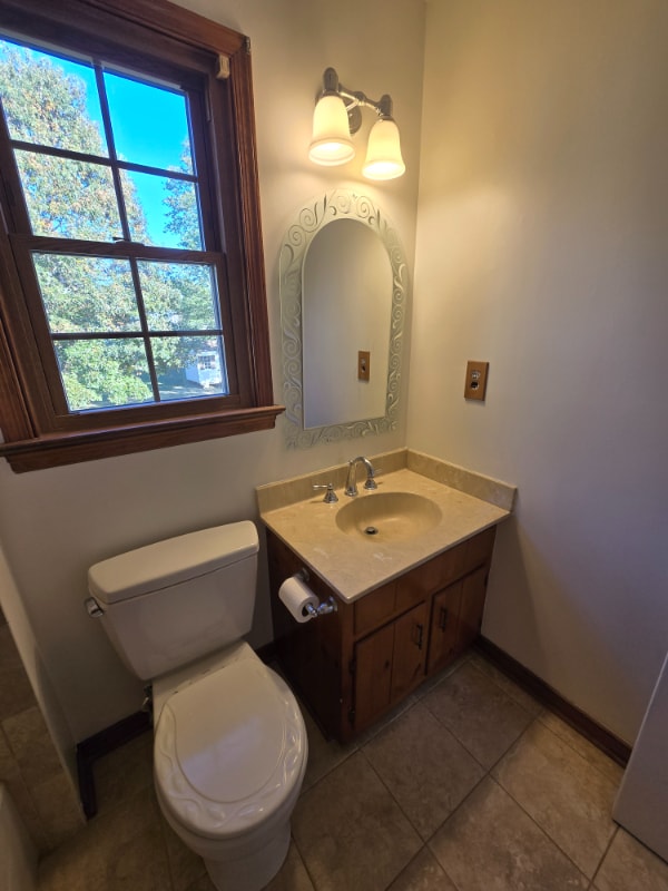Building Photo - 8300 Banshire Ct
