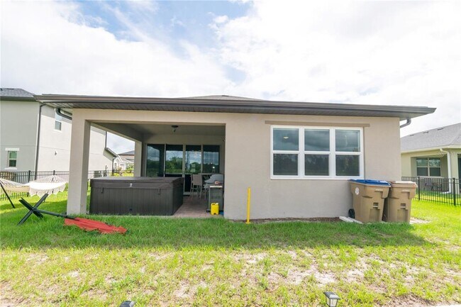 Building Photo - 3080 Crispin Cir