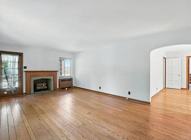 Building Photo - 6256 Rogers Park Pl