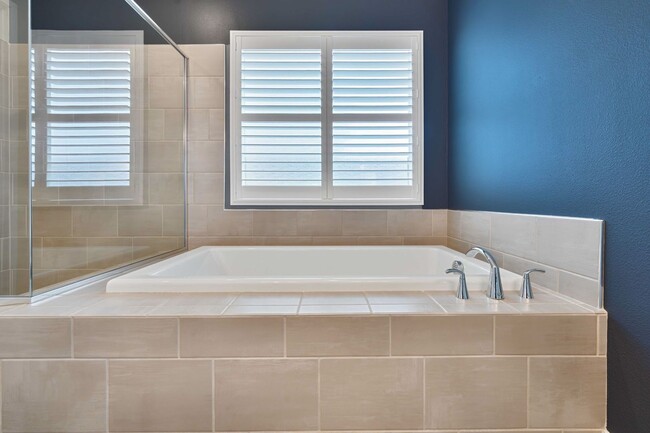 Building Photo - Folsom Ranch Gem – Newer 3BR Single-Story ...
