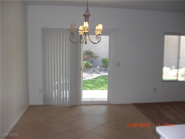 Building Photo - 2186 Sawtooth Mountain Dr