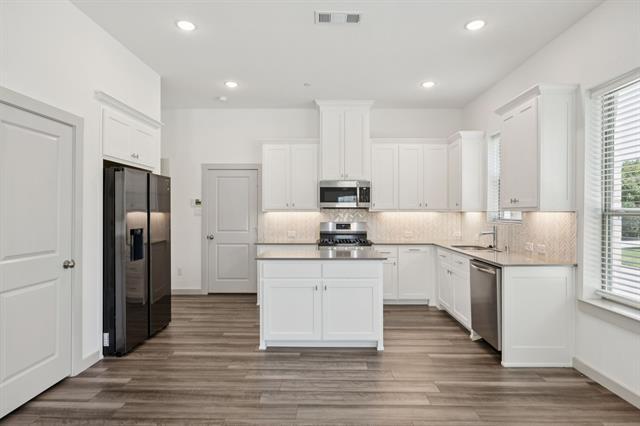 Building Photo - 6441 Northern Dancer Dr