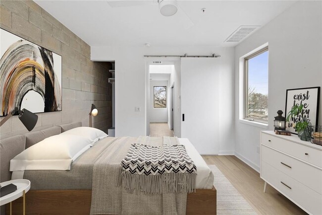 Building Photo - Stunning 2-bed/2-bath Condo Available For ...