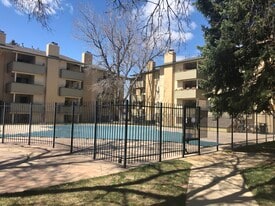 Building Photo - 3035 Oneal Pkwy