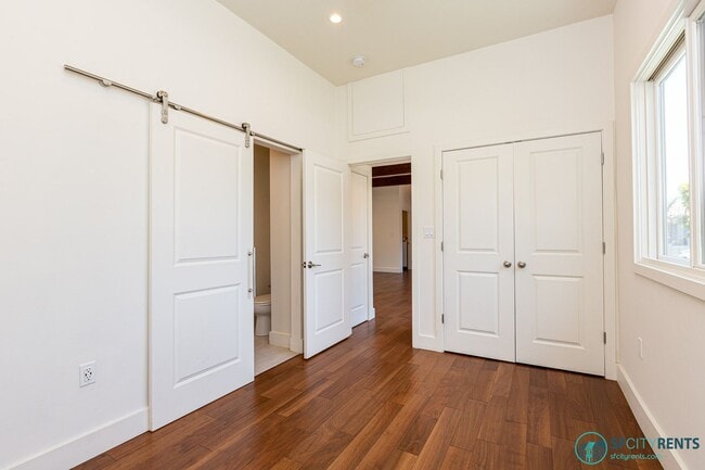 Building Photo - Miraloma: Remodeled & Detached Single Fami...