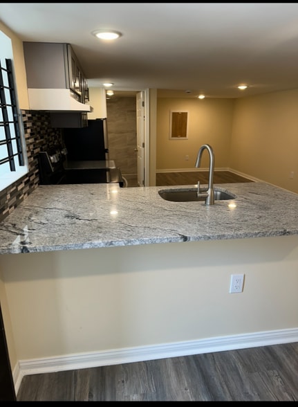 Primary Photo - 1033 S 55th St