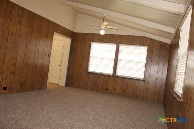 Building Photo - 1301 Anna Lee Dr