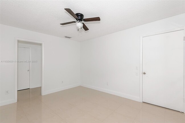 Building Photo - 6455 SW 116th Pl