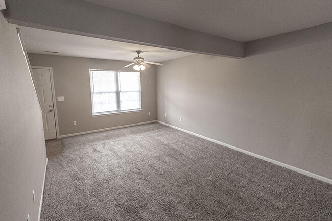 Building Photo - 4002 Snowy Owl Dr