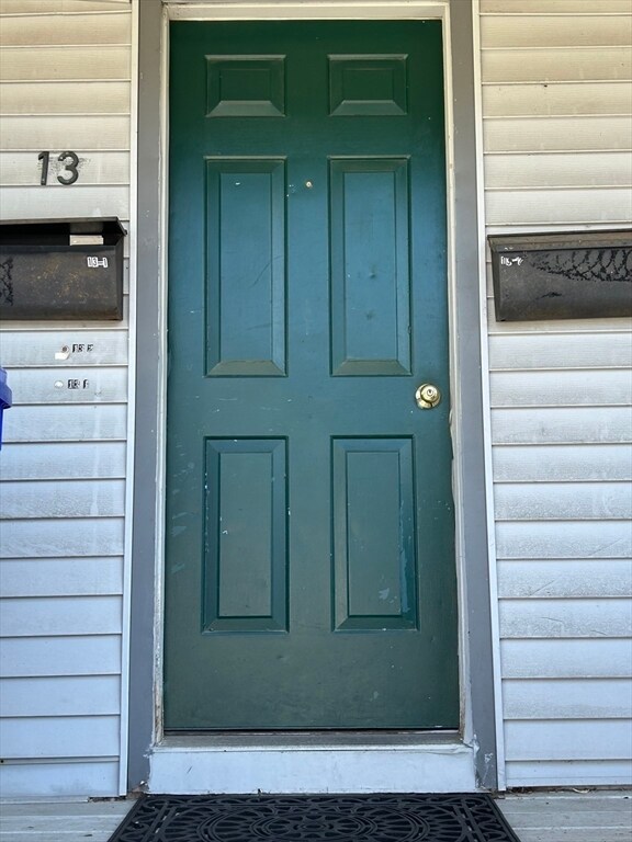 Primary Photo - 13 Percival St
