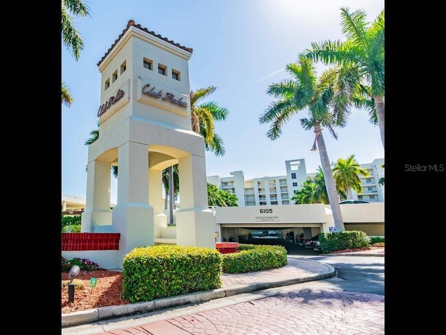 Building Photo - 6105 Bahia Del Mar Cir N