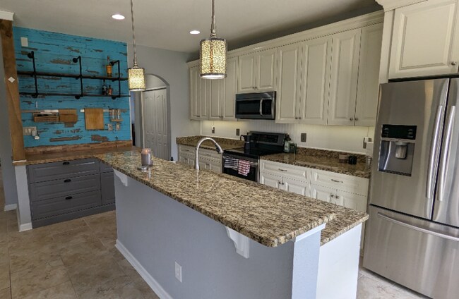 Building Photo - 418 Munden Ave